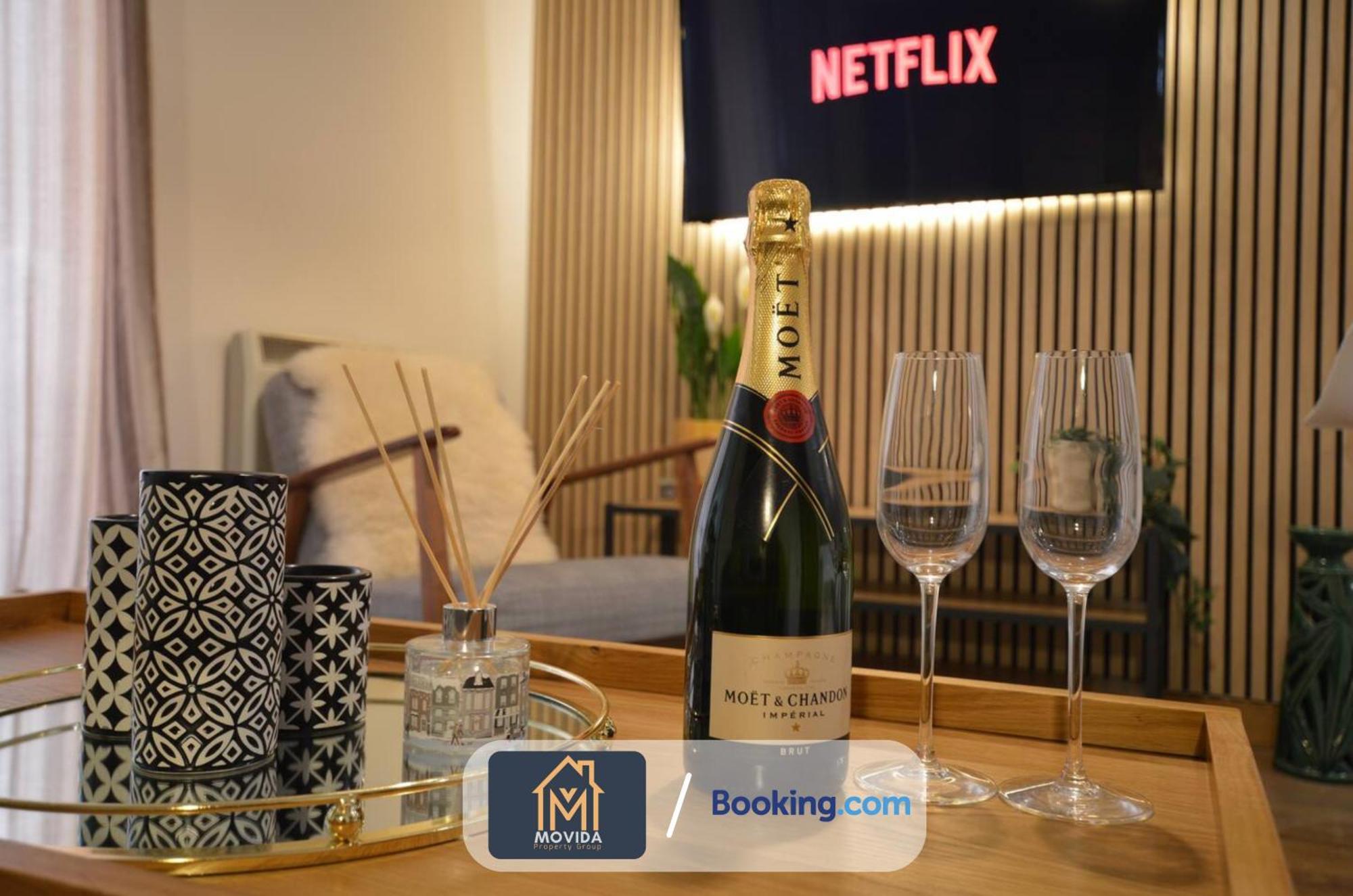 Lgi Stunning 1 Bedroom By Movida Group Short Lets & Serviced Apartment Leeds (West Yorkshire)